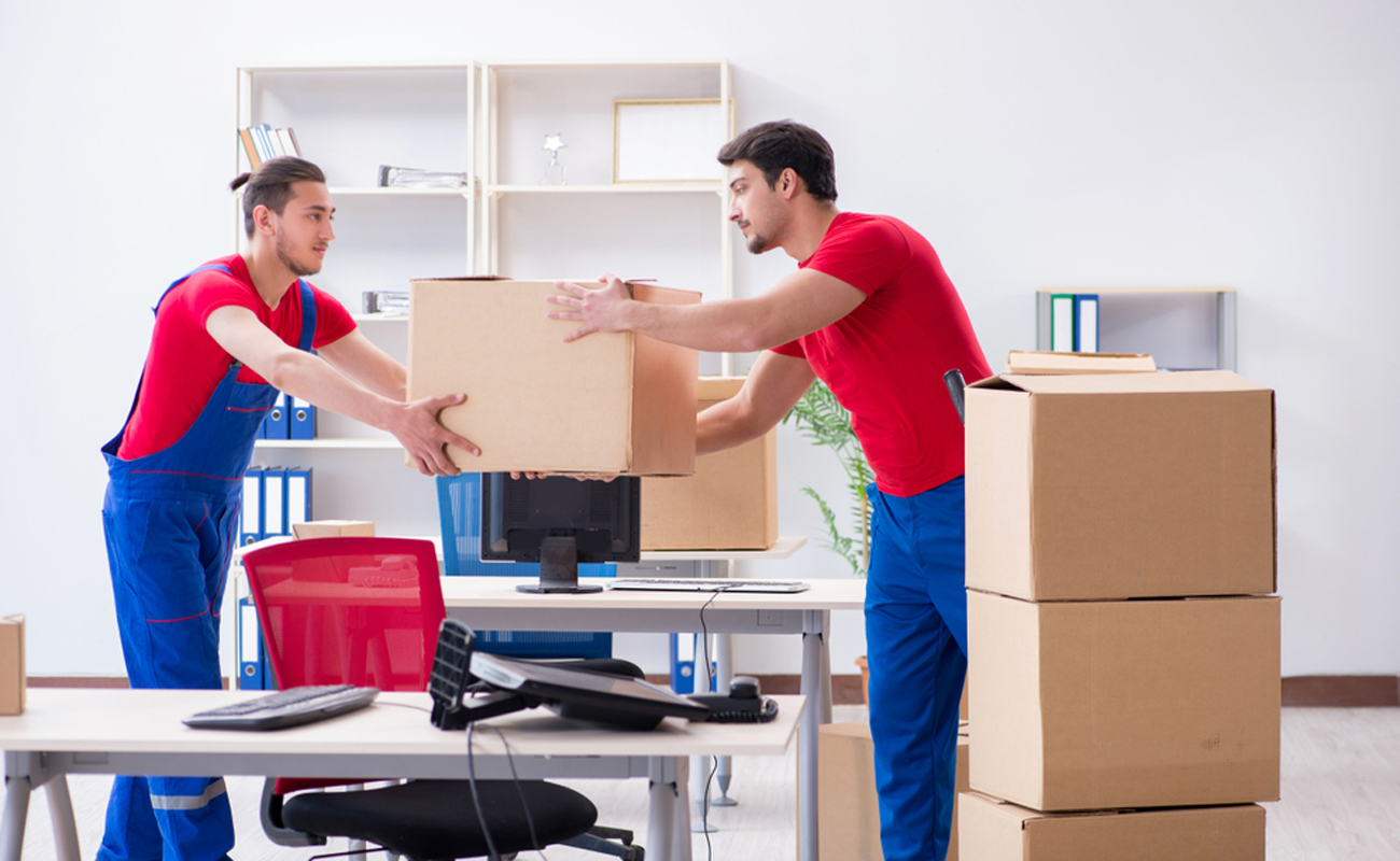 Reasons to Hire Senior Movers